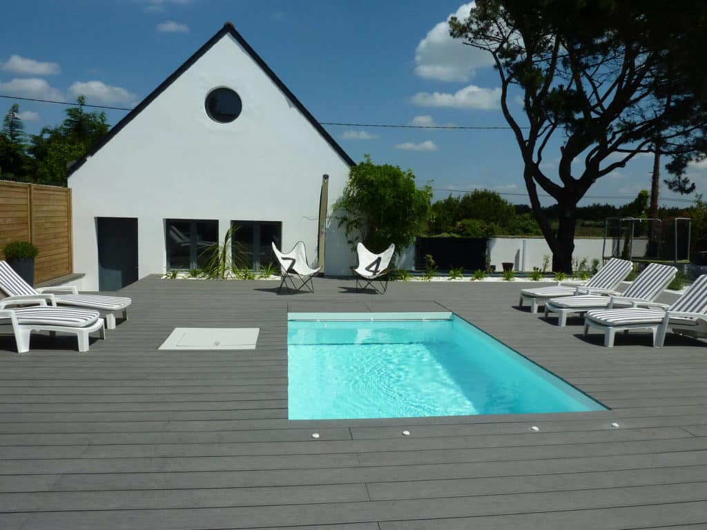 Mini piscine sur une terrasse