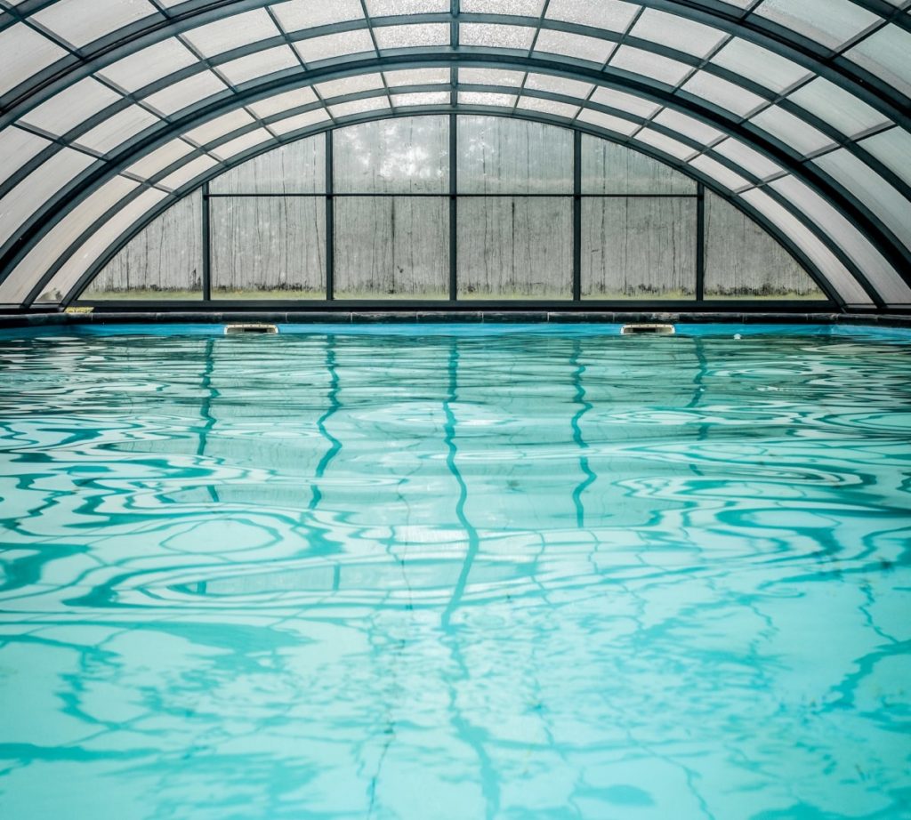 Piscine intérieure en suisse